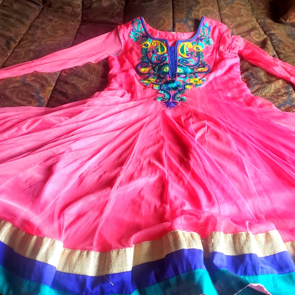 Indian/Pakistani Party Dress (Medium)-used-Pink
